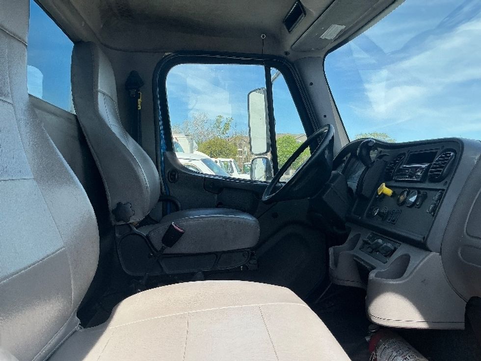 Beverage Truck-Light and Medium Duty Trucks-Freightliner-2020-M2-Austin-TX-173,693\n\t\tmiles-$ 43,500 - Image 18