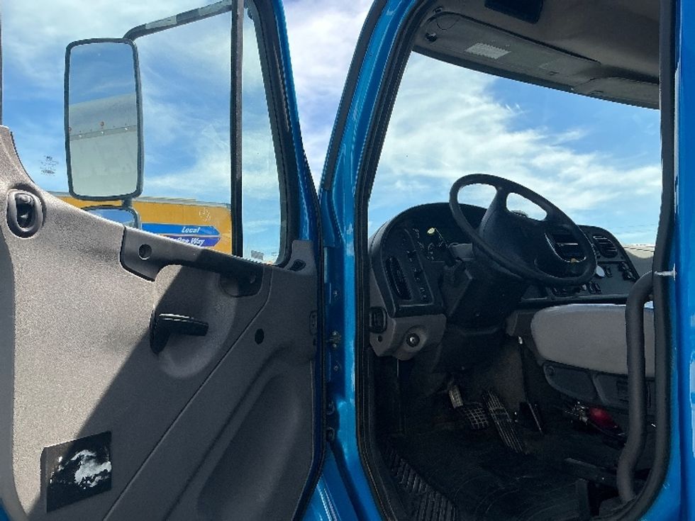 Beverage Truck-Light and Medium Duty Trucks-Freightliner-2020-M2-Austin-TX-173,693\n\t\tmiles-$ 43,500 - Image 19