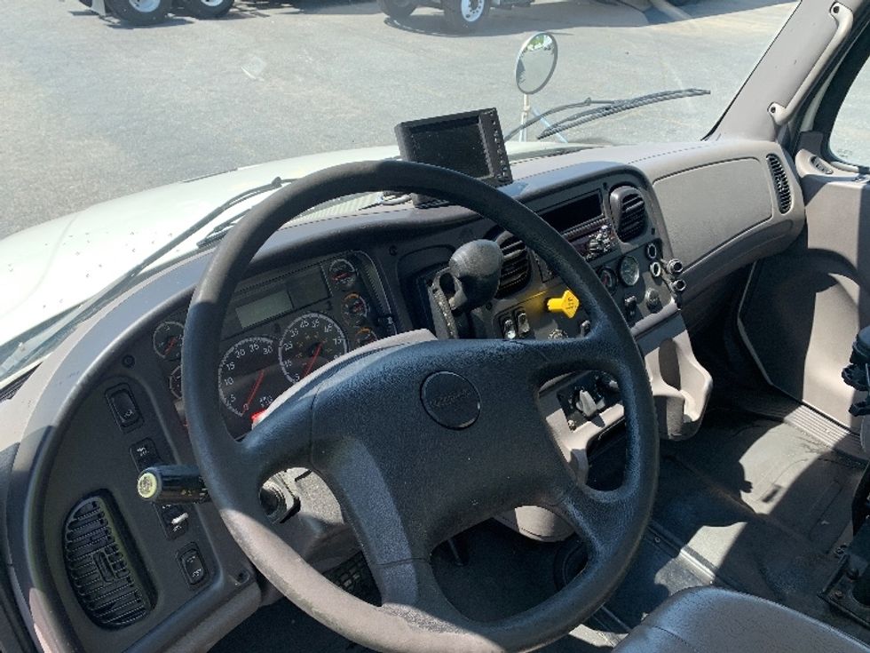 Beverage Truck-Light and Medium Duty Trucks-Freightliner-2020-M2-Charlotte-NC-226,178\n\t\tmiles-$ 40,000 - Image 18