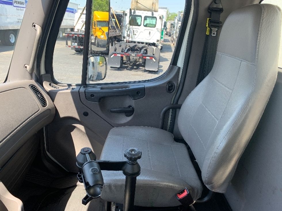 Beverage Truck-Light and Medium Duty Trucks-Freightliner-2020-M2-Charlotte-NC-226,178\n\t\tmiles-$ 40,000 - Image 19