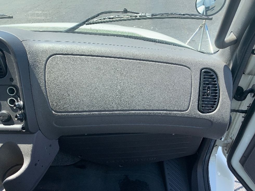 Beverage Truck-Light and Medium Duty Trucks-Freightliner-2020-M2-Charlotte-NC-226,178\n\t\tmiles-$ 40,000 - Image 21