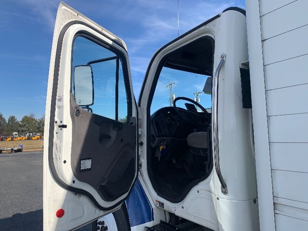 Beverage Truck-Light and Medium Duty Trucks-Freightliner-2020-M2-Charlotte-NC-240,515\n\t\tmiles-$ 32,000 - Image 16