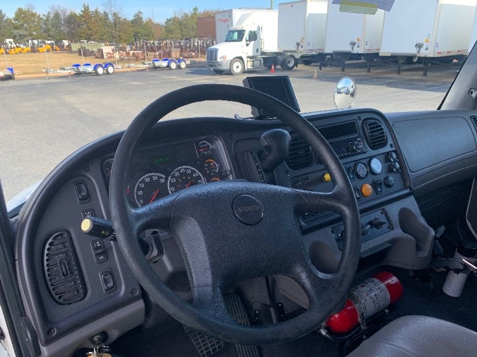 Beverage Truck-Light and Medium Duty Trucks-Freightliner-2020-M2-Charlotte-NC-240,515\n\t\tmiles-$ 32,000 - Image 17