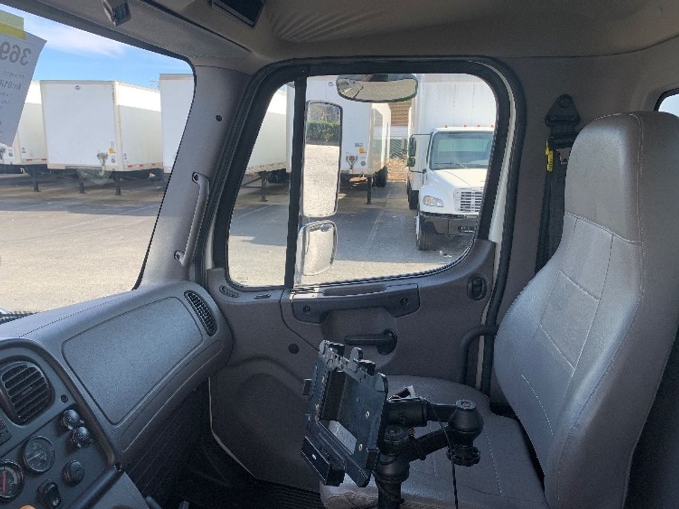 Beverage Truck-Light and Medium Duty Trucks-Freightliner-2020-M2-Charlotte-NC-240,515\n\t\tmiles-$ 32,000 - Image 19