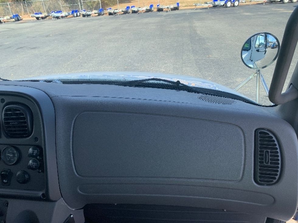 Beverage Truck-Light and Medium Duty Trucks-Freightliner-2020-M2-Charlotte-NC-240,515\n\t\tmiles-$ 32,000 - Image 21