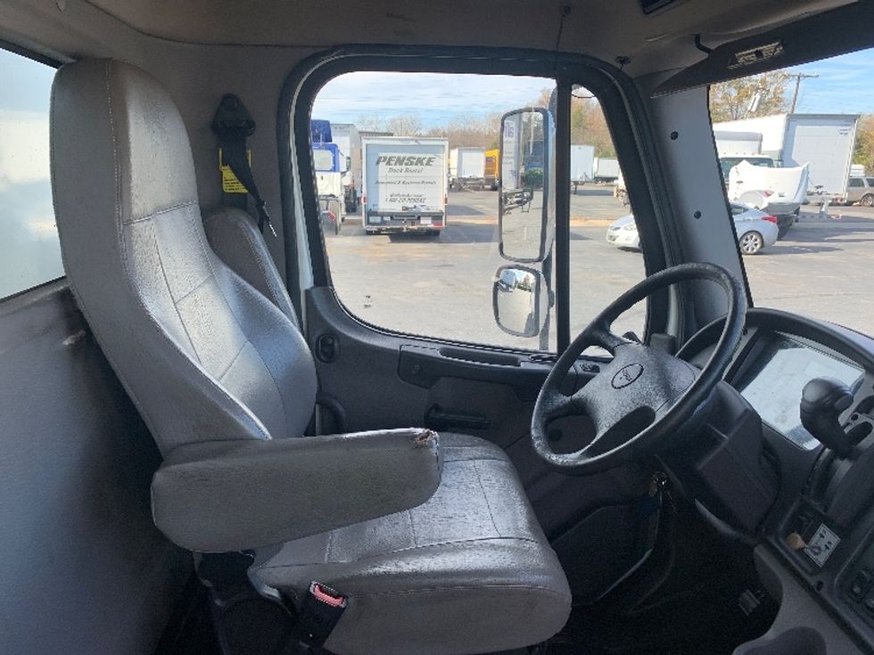 Beverage Truck-Light and Medium Duty Trucks-Freightliner-2020-M2-Charlotte-NC-240,515\n\t\tmiles-$ 32,000 - Image 22