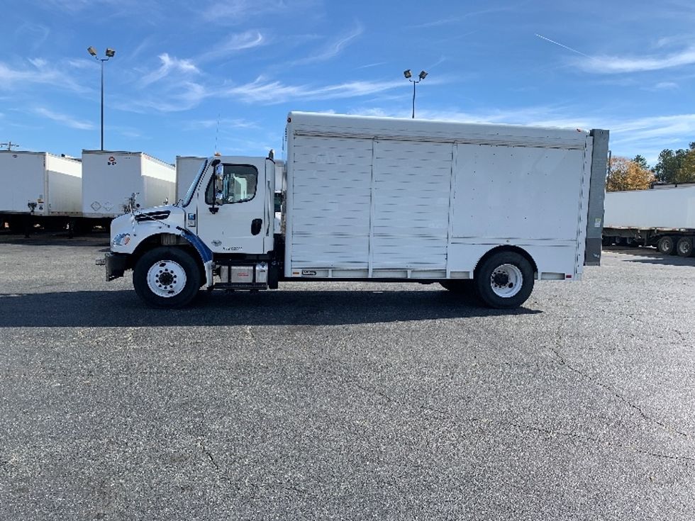 Beverage Truck-Light and Medium Duty Trucks-Freightliner-2020-M2-Charlotte-NC-240,515\n\t\tmiles-$ 32,000 - Image 4
