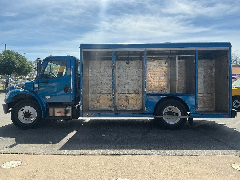 Beverage Truck-Light and Medium Duty Trucks-Freightliner-2020-M2-Harahan-LA-205,769\n\t\tmiles-$ 38,000 - Image 19