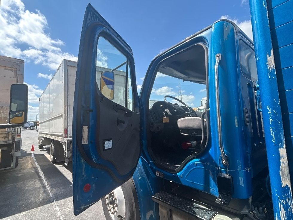 Beverage Truck-Light and Medium Duty Trucks-Freightliner-2020-M2-San Antonio-TX-197,775\n\t\tmiles-$ 43,250 - Image 11