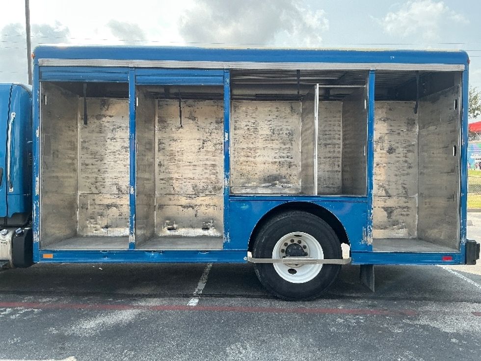 Beverage Truck-Light and Medium Duty Trucks-Freightliner-2020-M2-San Antonio-TX-197,775\n\t\tmiles-$ 43,250 - Image 20