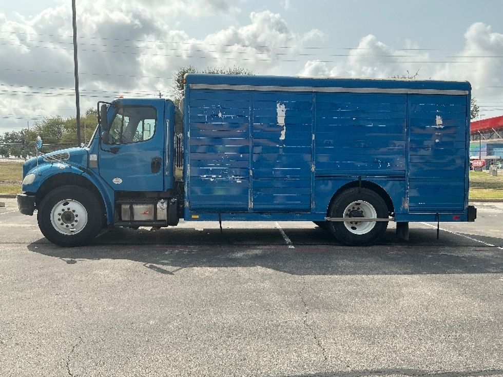 Beverage Truck-Light and Medium Duty Trucks-Freightliner-2020-M2-San Antonio-TX-197,775\n\t\tmiles-$ 43,250 - Image 4