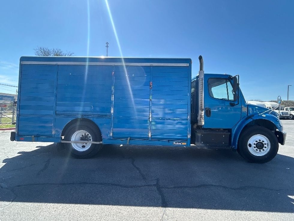 Beverage Truck-Light and Medium Duty Trucks-Freightliner-2020-M2-San Antonio-TX-203,777\n\t\tmiles-$ 39,500 - Image 10
