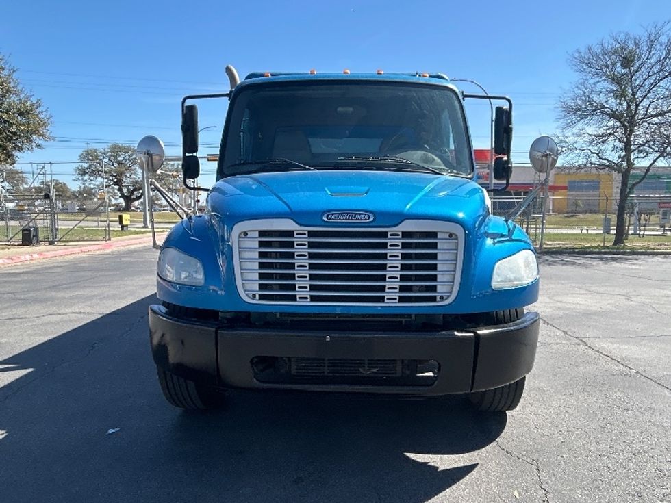Beverage Truck-Light and Medium Duty Trucks-Freightliner-2020-M2-San Antonio-TX-203,777\n\t\tmiles-$ 39,500 - Image 2