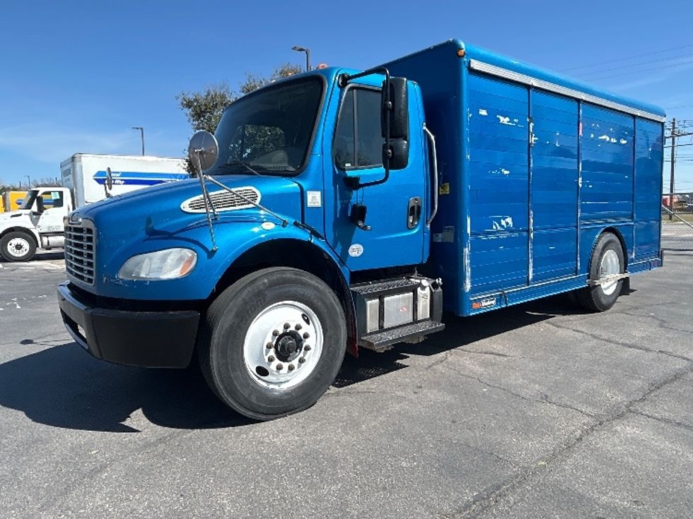 Beverage Truck-Light and Medium Duty Trucks-Freightliner-2020-M2-San Antonio-TX-203,777\n\t\tmiles-$ 39,500 - Image 3