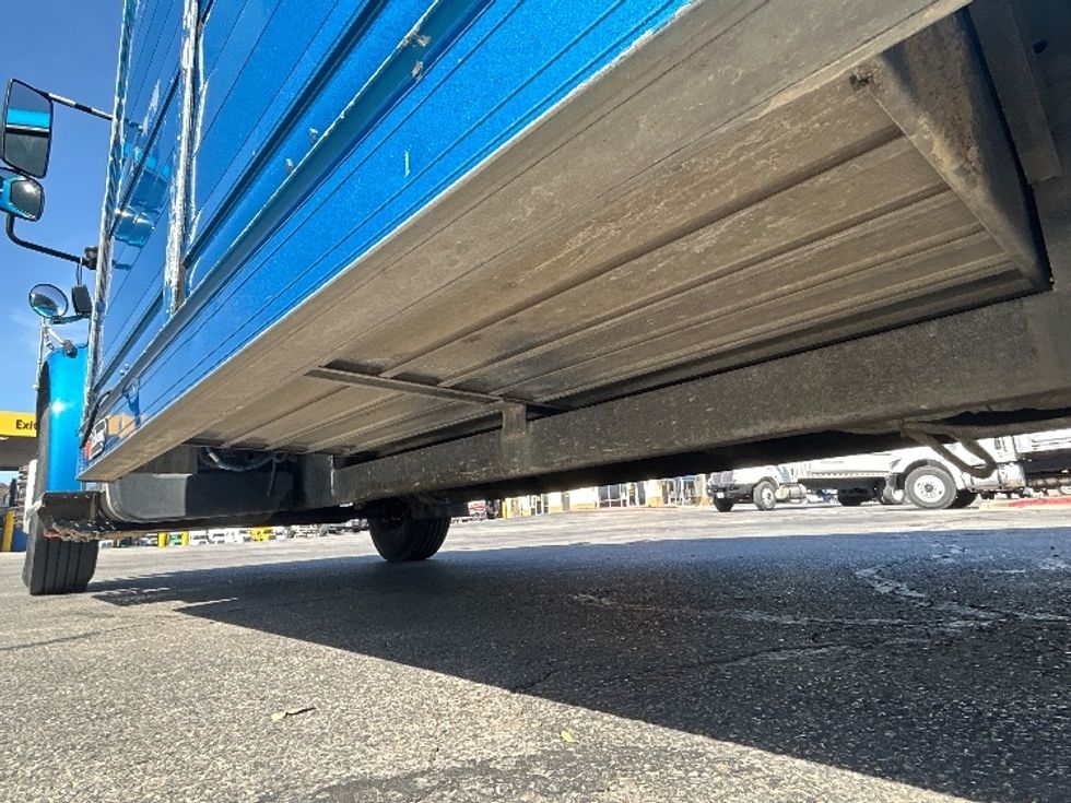 Beverage Truck-Light and Medium Duty Trucks-Freightliner-2020-M2-San Antonio-TX-203,777\n\t\tmiles-$ 39,500 - Image 5