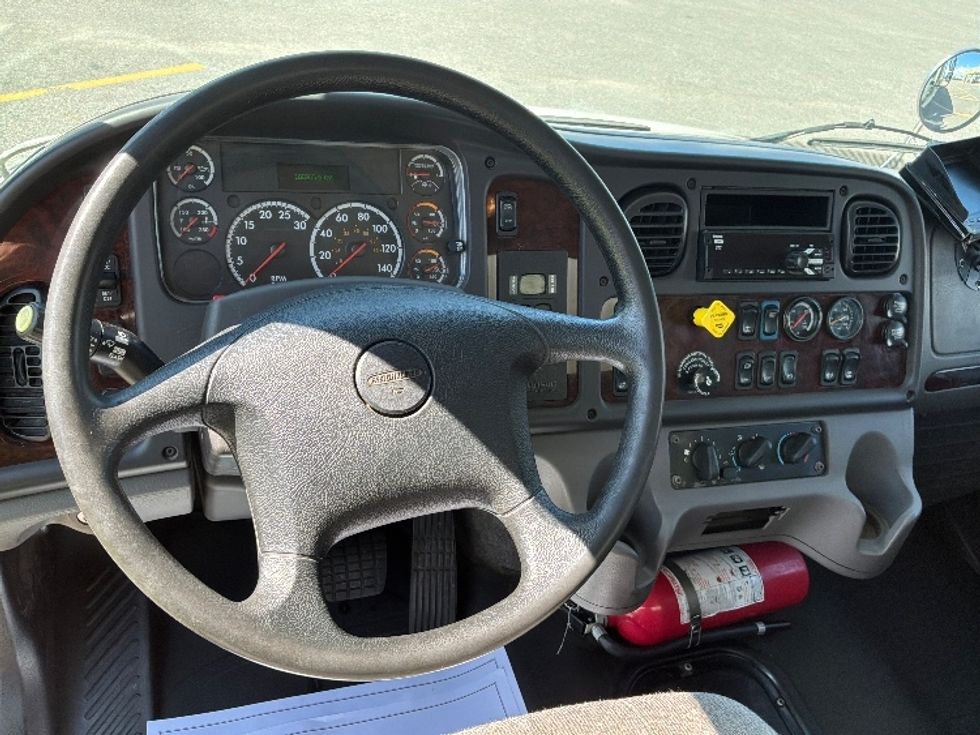 Beverage Truck-Light and Medium Duty Trucks-Freightliner-2020-M2-Ste-Foy-PQ-188,265\n\t\tkm-$ 91,500 - Image 18