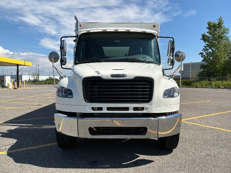 Beverage Truck-Light and Medium Duty Trucks-Freightliner-2020-M2-Ste-Foy-PQ-188,265\n\t\tkm-$ 91,500 - Image 2