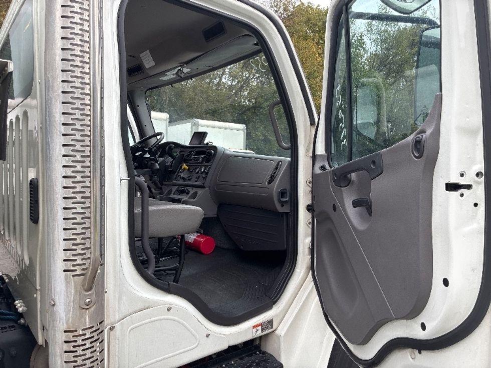 Beverage Truck-Light and Medium Duty Trucks-Freightliner-2021-M2-Knoxville-TN-158,168\n\t\tmiles-$ 51,500 - Image 20