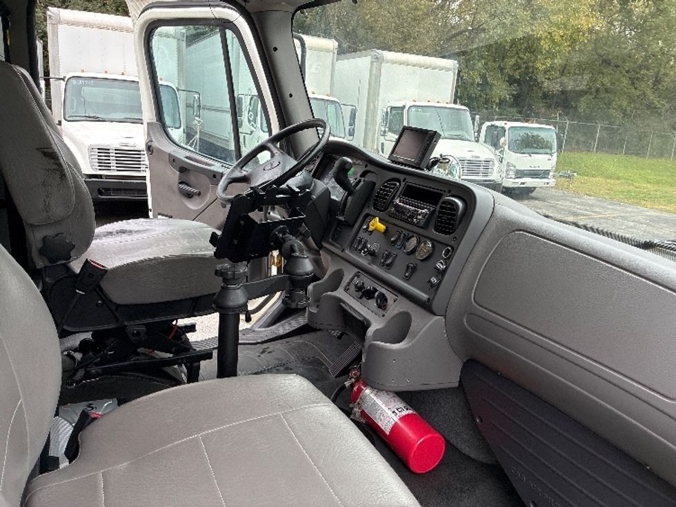 Beverage Truck-Light and Medium Duty Trucks-Freightliner-2021-M2-Knoxville-TN-158,168\n\t\tmiles-$ 51,500 - Image 22