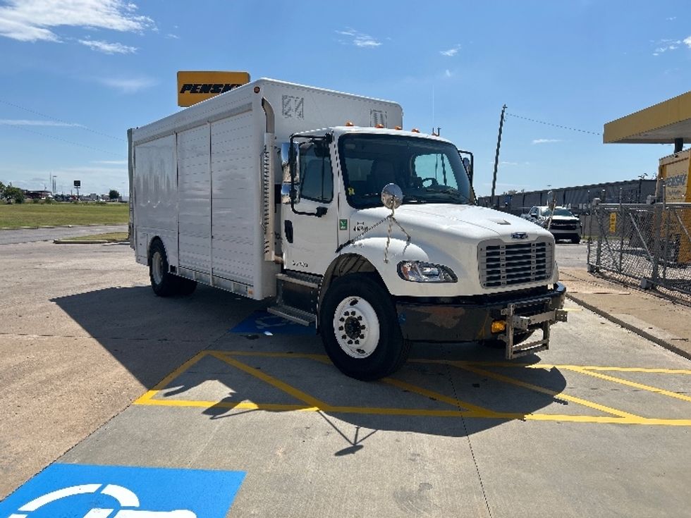 Beverage Truck-Light and Medium Duty Trucks-Freightliner-2022-M2-Dallas-TX-223,192\n\t\tmiles-$ 44,000 - Image 1