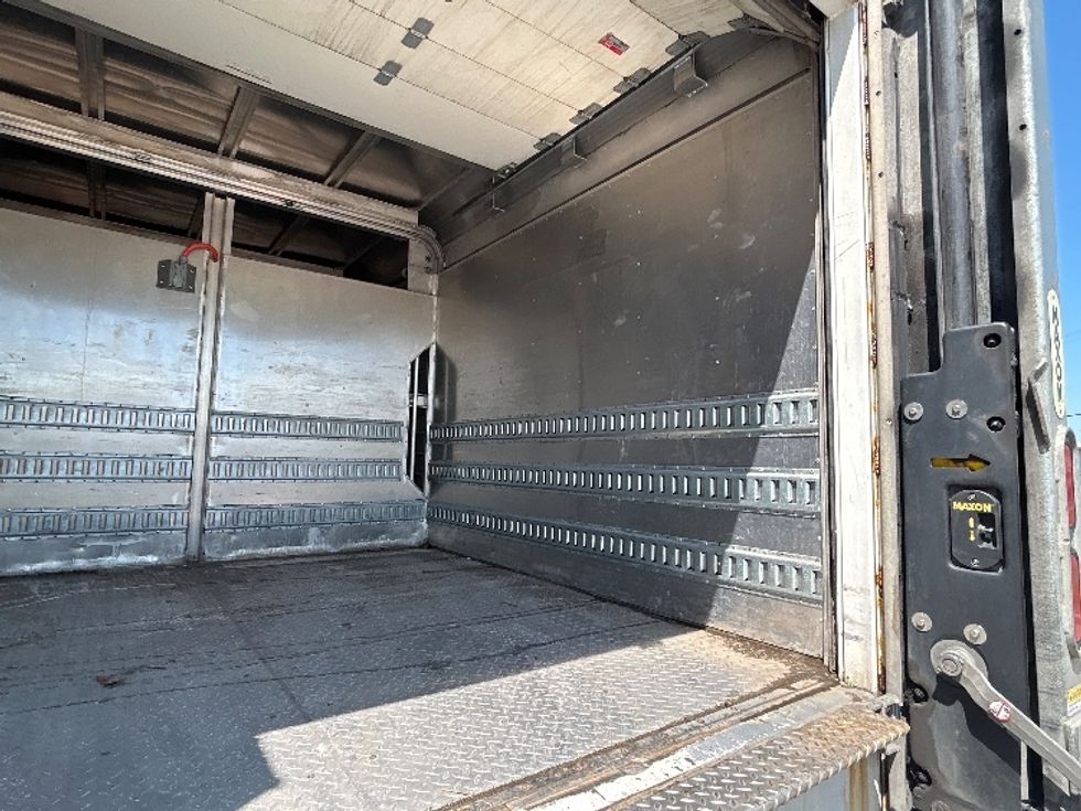 Beverage Truck-Light and Medium Duty Trucks-Freightliner-2022-M2-Dallas-TX-223,192\n\t\tmiles-$ 44,000 - Image 12