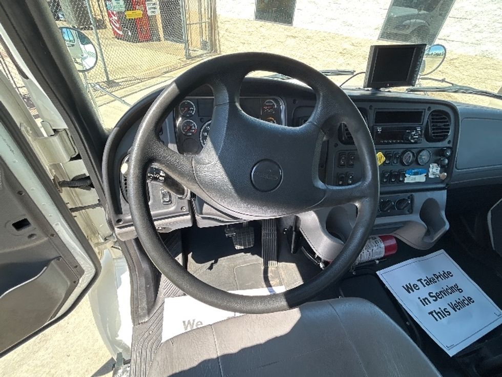 Beverage Truck-Light and Medium Duty Trucks-Freightliner-2022-M2-Dallas-TX-223,192\n\t\tmiles-$ 44,000 - Image 18