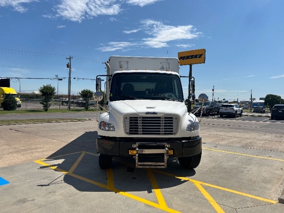 Beverage Truck-Light and Medium Duty Trucks-Freightliner-2022-M2-Dallas-TX-223,192\n\t\tmiles-$ 44,000 - Image 2