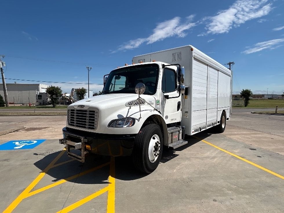 Beverage Truck-Light and Medium Duty Trucks-Freightliner-2022-M2-Dallas-TX-223,192\n\t\tmiles-$ 44,000 - Image 3