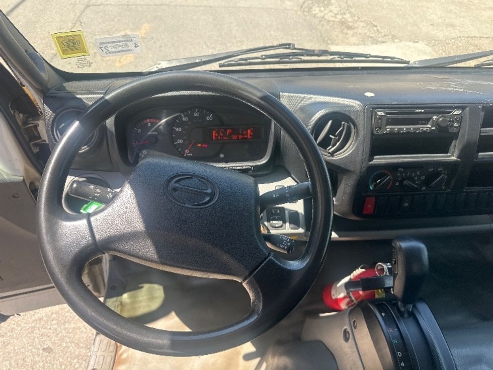 Beverage Truck-Light and Medium Duty Trucks-Hino-2019-195-Elmsford-NY-94,809\n\t\tmiles-$ 37,750 - Image 16