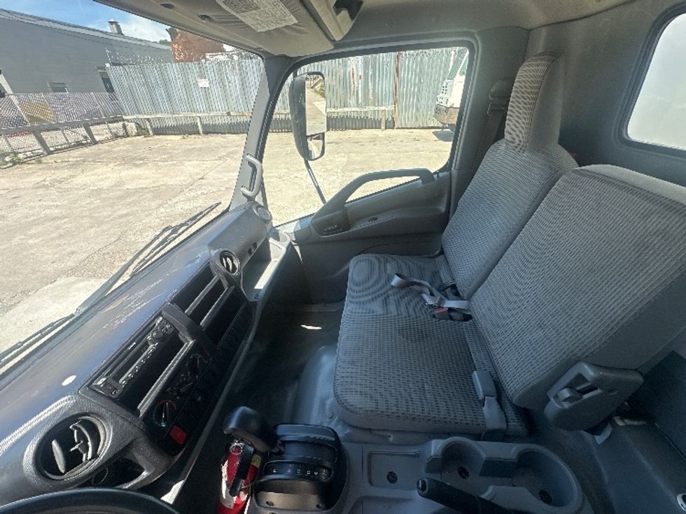 Beverage Truck-Light and Medium Duty Trucks-Hino-2019-195-Elmsford-NY-94,809\n\t\tmiles-$ 37,750 - Image 17