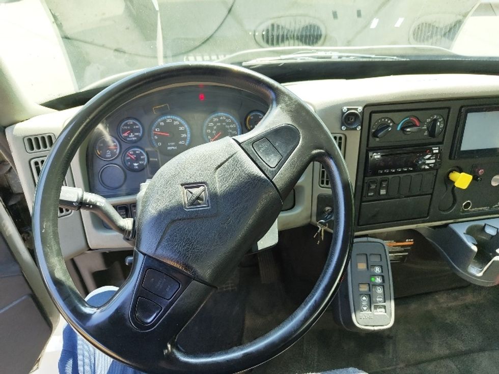 Beverage Truck-Light and Medium Duty Trucks-International-2018-4300-Edison-NJ-200,300\n\t\tmiles-$ 31,250 - Image 15