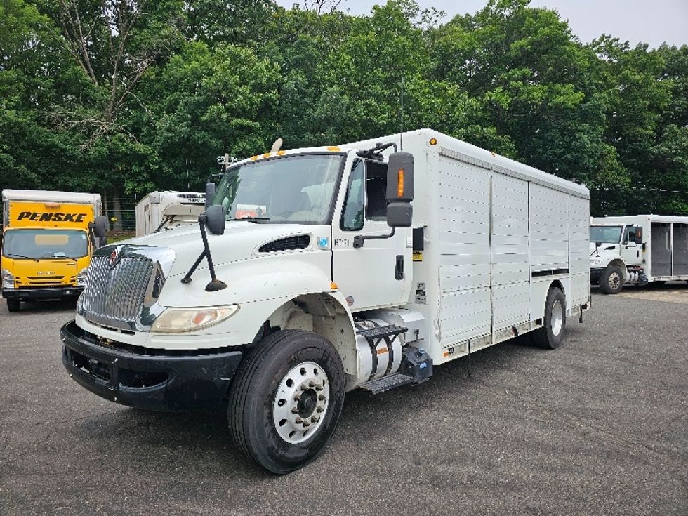 Beverage Truck-Light and Medium Duty Trucks-International-2018-4300-Edison-NJ-200,302\n\t\tmiles-$ 26,750 - Image 3