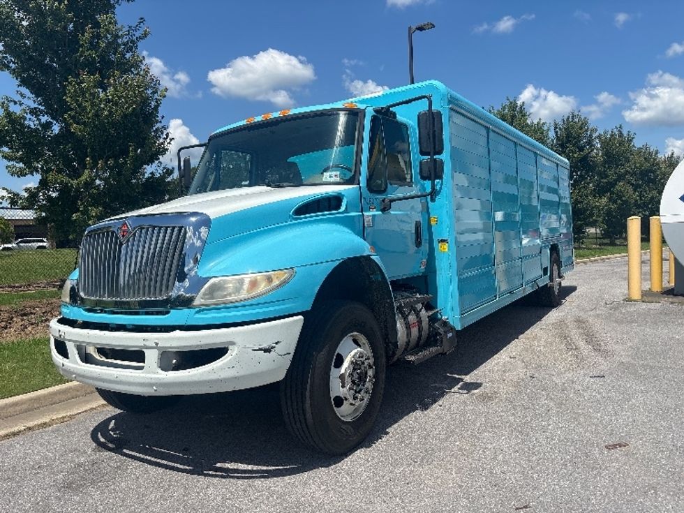 Beverage Truck-Light and Medium Duty Trucks-International-2018-4300-Hammond-LA-175,519\n\t\tmiles-$ 35,500 - Image 1