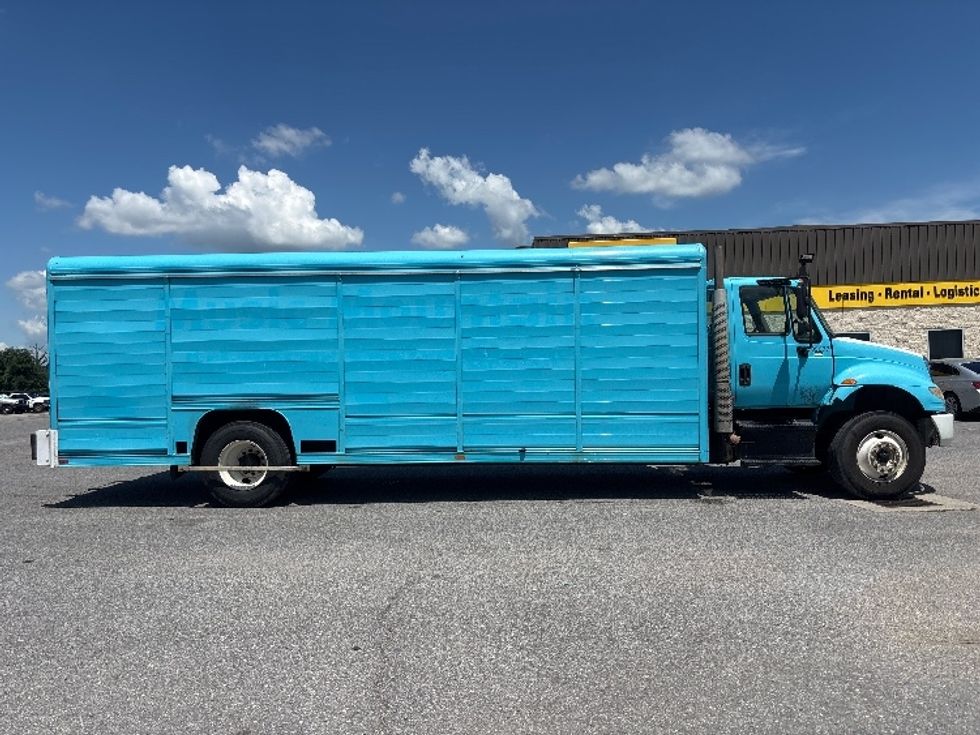 Beverage Truck-Light and Medium Duty Trucks-International-2018-4300-Hammond-LA-175,519\n\t\tmiles-$ 35,500 - Image 10