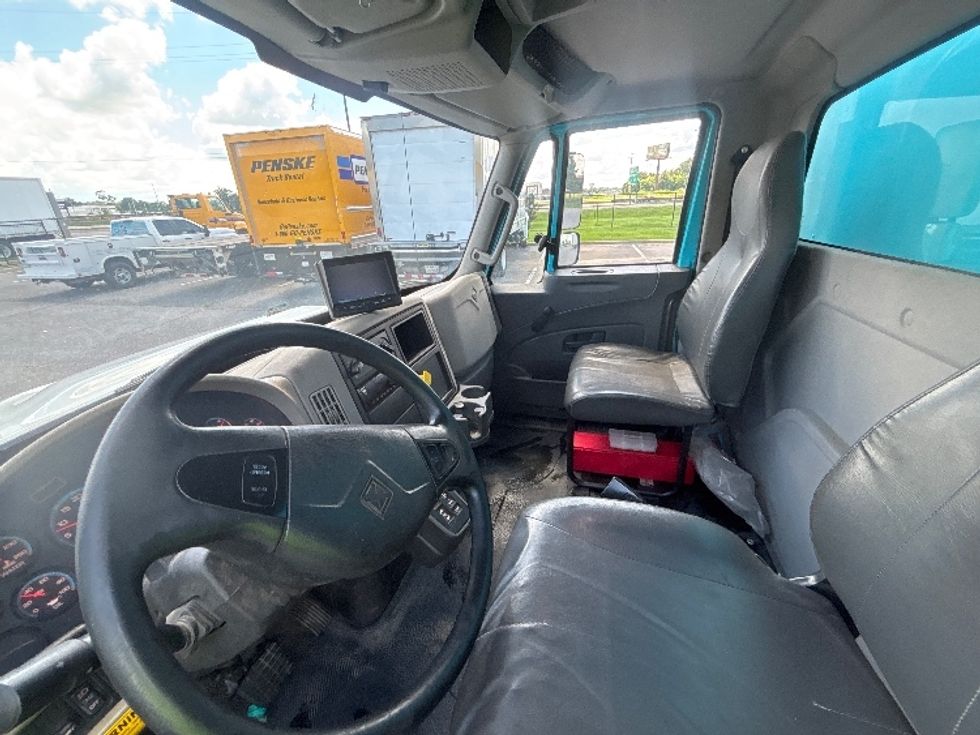 Beverage Truck-Light and Medium Duty Trucks-International-2018-4300-Hammond-LA-175,519\n\t\tmiles-$ 35,500 - Image 14