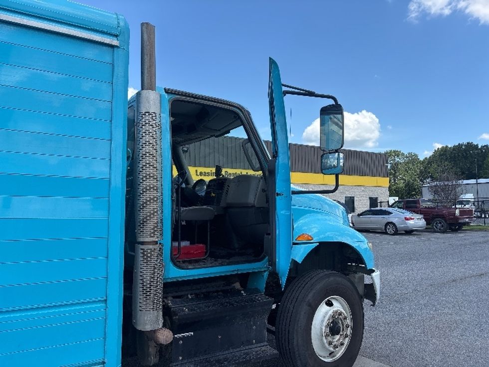 Beverage Truck-Light and Medium Duty Trucks-International-2018-4300-Hammond-LA-175,519\n\t\tmiles-$ 35,500 - Image 15