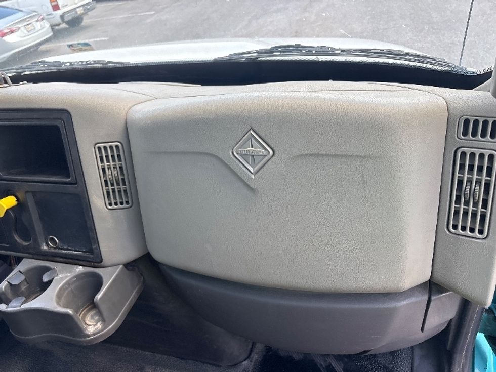 Beverage Truck-Light and Medium Duty Trucks-International-2018-4300-Hammond-LA-175,519\n\t\tmiles-$ 35,500 - Image 16