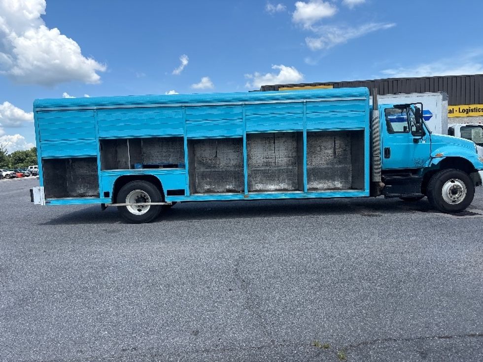 Beverage Truck-Light and Medium Duty Trucks-International-2018-4300-Hammond-LA-175,519\n\t\tmiles-$ 35,500 - Image 20