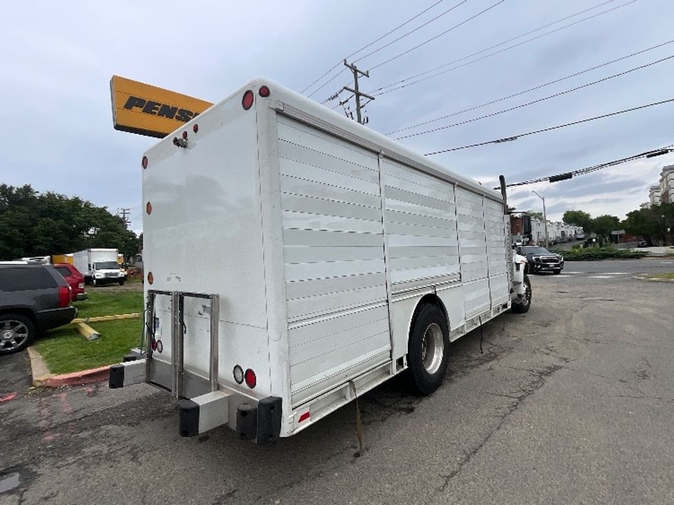 Beverage Truck-Light and Medium Duty Trucks-International-2018-4300-Sterling-VA-152,636\n\t\tmiles-$ 33,500 - Image 13