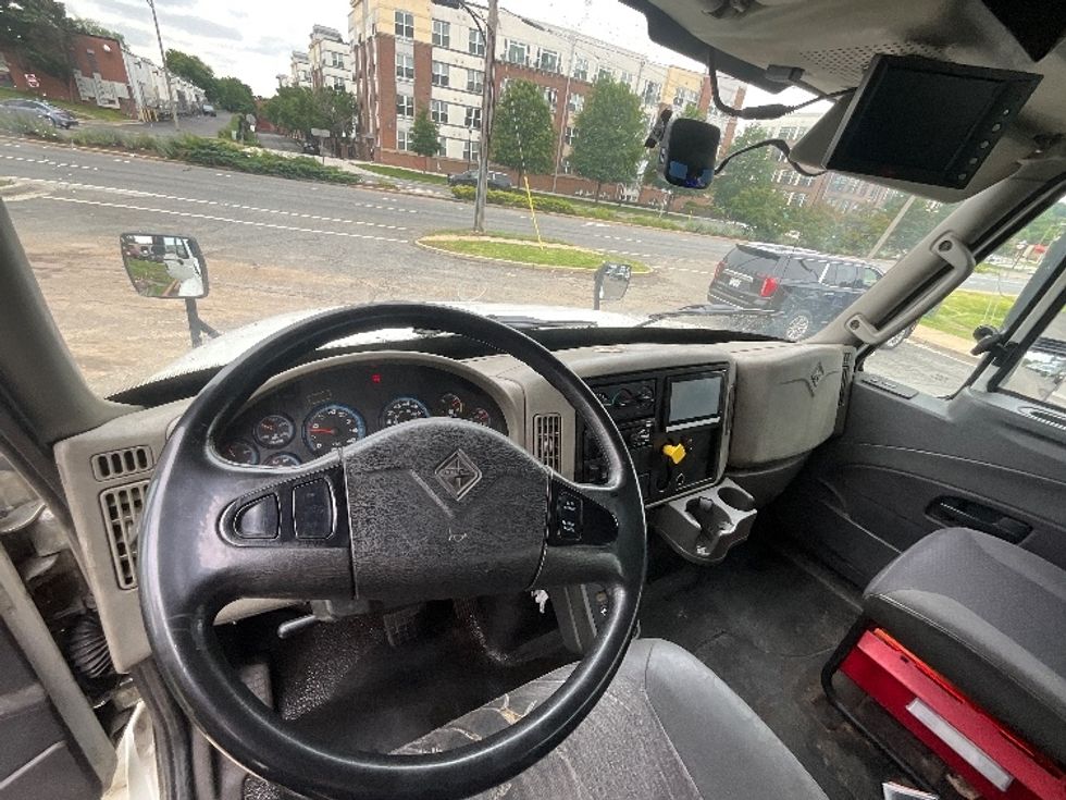 Beverage Truck-Light and Medium Duty Trucks-International-2018-4300-Sterling-VA-152,636\n\t\tmiles-$ 33,500 - Image 18