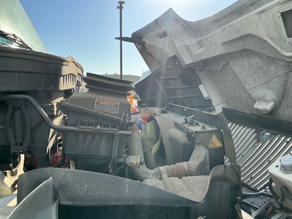 Beverage Truck-Light and Medium Duty Trucks-International-2019-4300-Stockton-CA-27,130\n\t\tmiles-$ 44,000 - Image 13