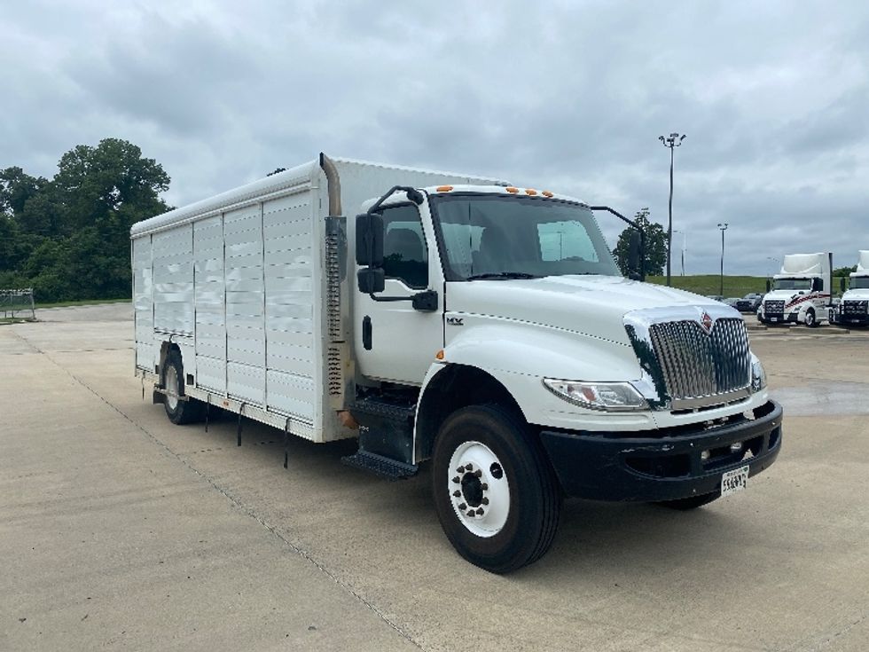 Beverage Truck-Light and Medium Duty Trucks-International-2020-MV607-Birmingham-AL-191,060\n\t\tmiles-$ 48,000 - Image 1