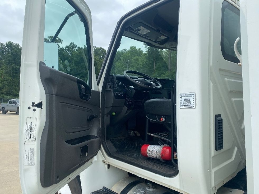 Beverage Truck-Light and Medium Duty Trucks-International-2020-MV607-Birmingham-AL-191,060\n\t\tmiles-$ 48,000 - Image 15