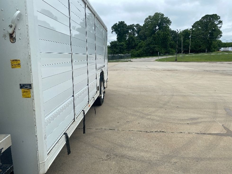 Beverage Truck-Light and Medium Duty Trucks-International-2020-MV607-Birmingham-AL-191,060\n\t\tmiles-$ 48,000 - Image 5