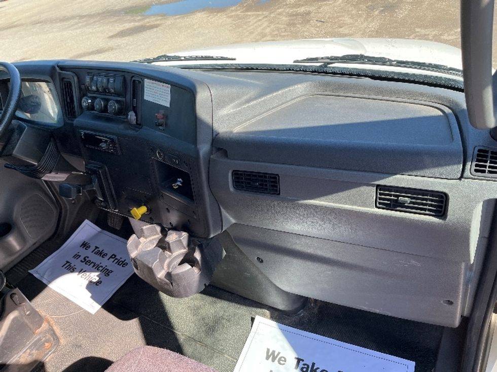 Beverage Truck-Light and Medium Duty Trucks-International-2020-MV607-Elkhart-IN-135,841\n\t\tmiles-$ 45,500 - Image 19