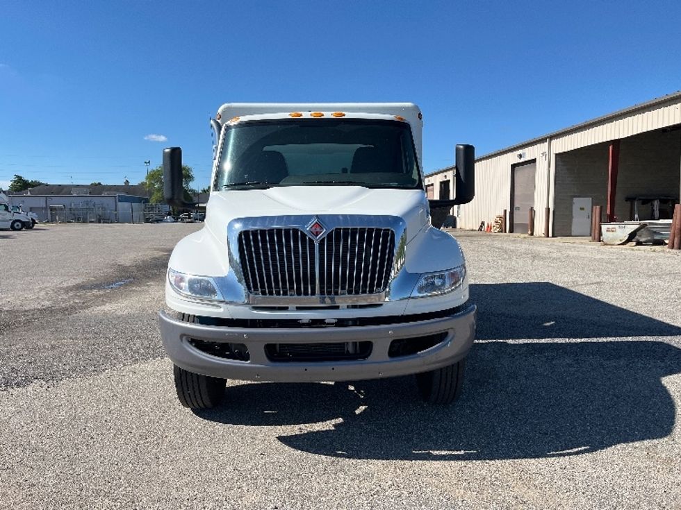 Beverage Truck-Light and Medium Duty Trucks-International-2020-MV607-Elkhart-IN-135,841\n\t\tmiles-$ 45,500 - Image 2