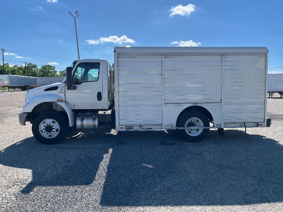Beverage Truck-Light and Medium Duty Trucks-International-2020-MV607-Elkhart-IN-135,841\n\t\tmiles-$ 45,500 - Image 4