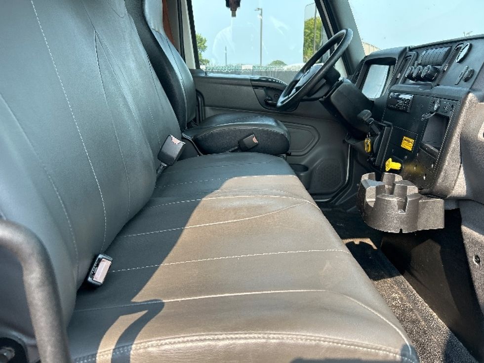 Beverage Truck-Light and Medium Duty Trucks-International-2020-MV607-Lakewood-WA-215,631\n\t\tmiles-$ 29,500 - Image 21