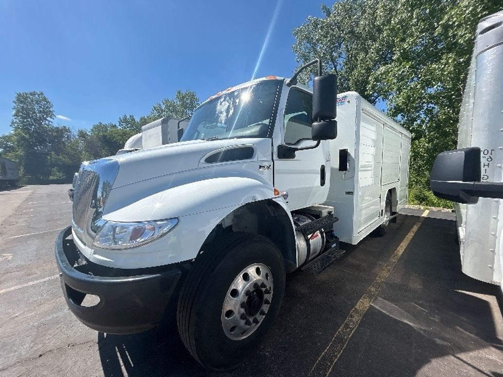 Beverage Truck-Light and Medium Duty Trucks-International-2020-MV607-Lansing-MI-274,323\n\t\tmiles-$ 21,000 - Image 1