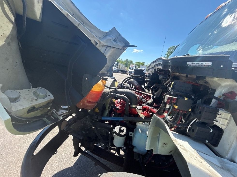 Beverage Truck-Light and Medium Duty Trucks-International-2020-MV607-Lansing-MI-274,323\n\t\tmiles-$ 21,000 - Image 18